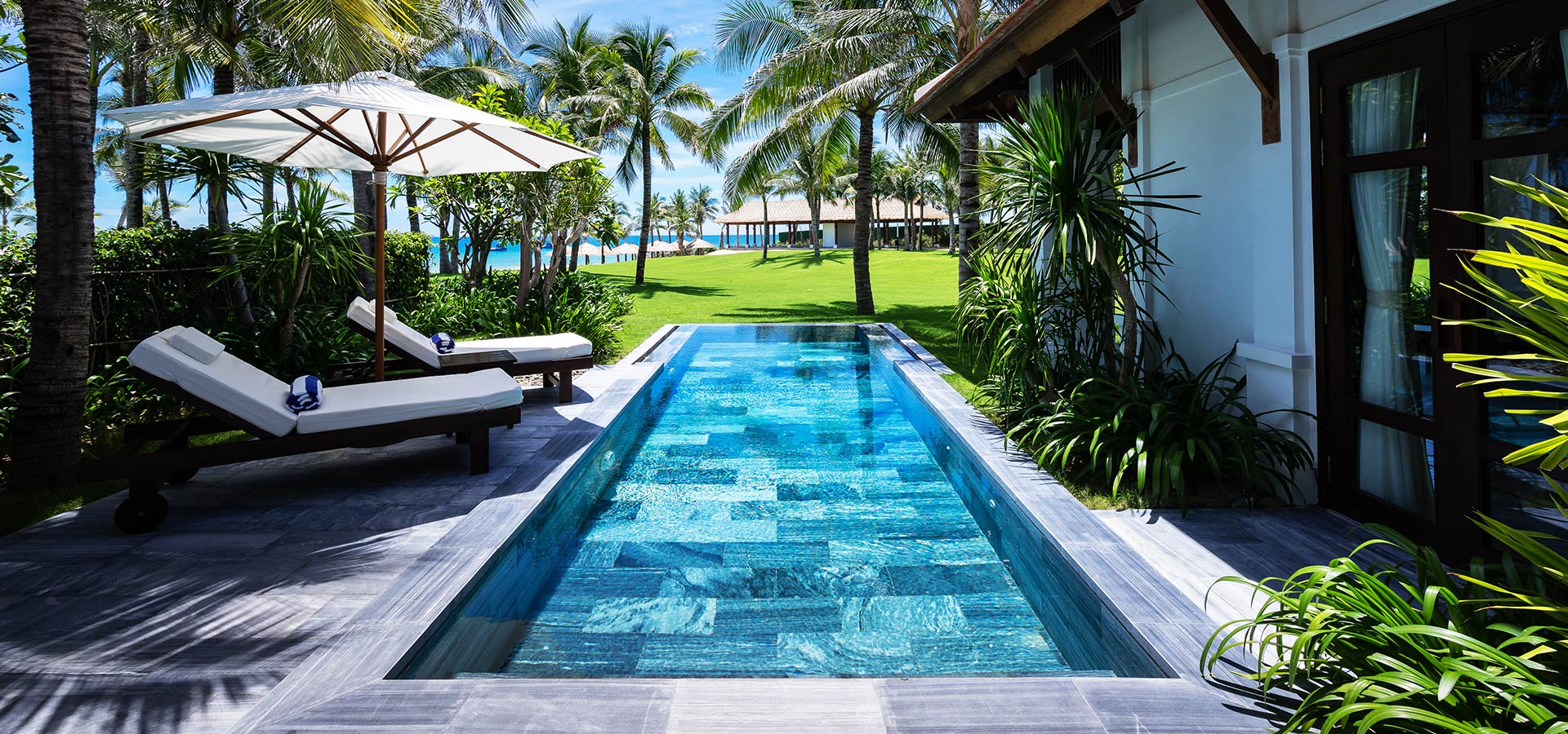 Pool Tile Tropical